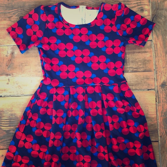 LulaRoe Amelia - Picture 1 of 2